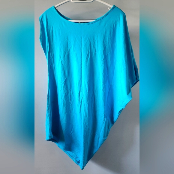 Angela Jones Swimsuit cover up - Picture 1 of 3